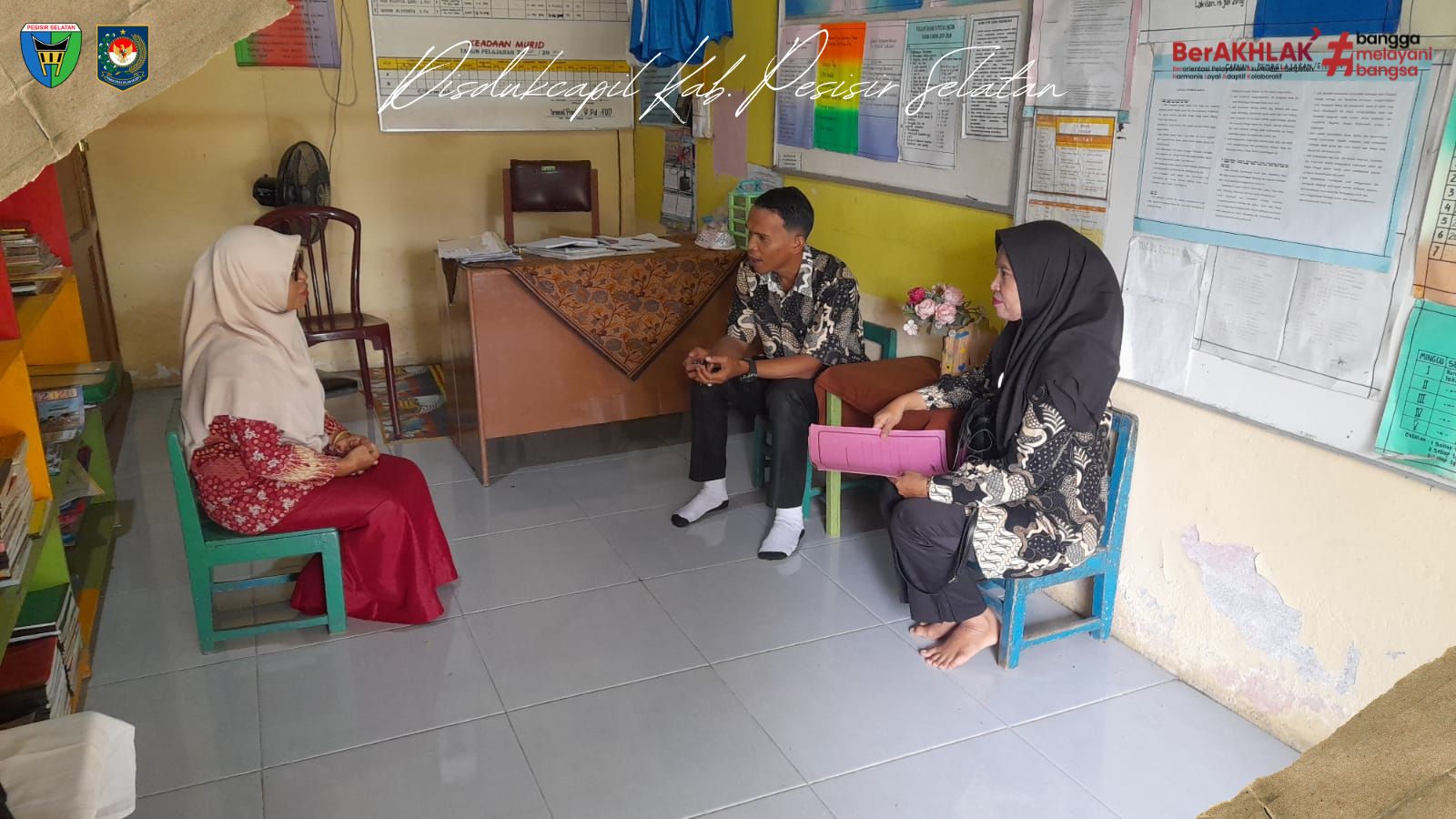 Koordinasi Dinas Kependudukan dan Pencatatan Sipil dengan TK Pertiwi Lakitan