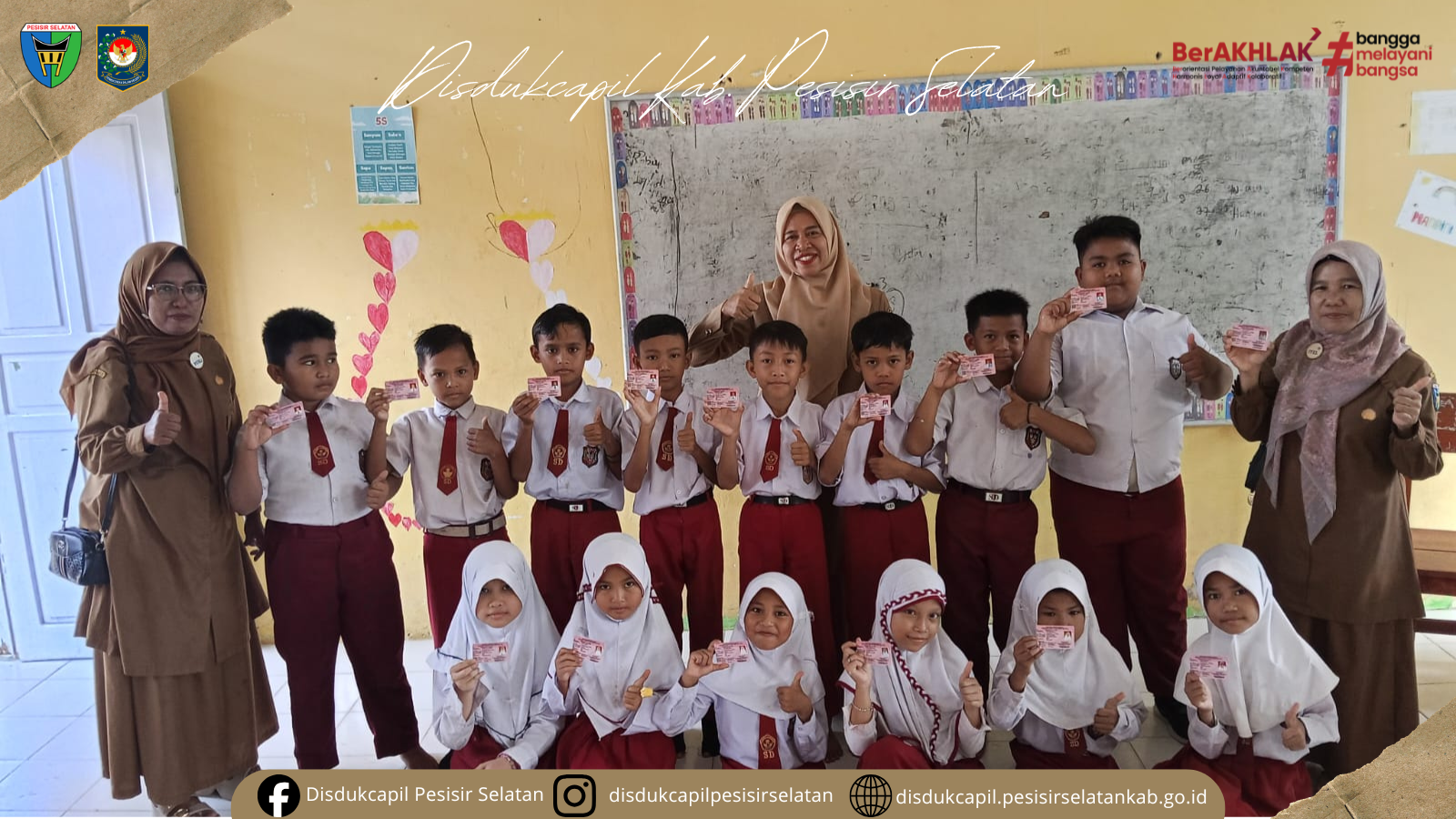 UKL Batang Kapas Serahkan KIA kepada Siswa SDN 31 Limau Manis